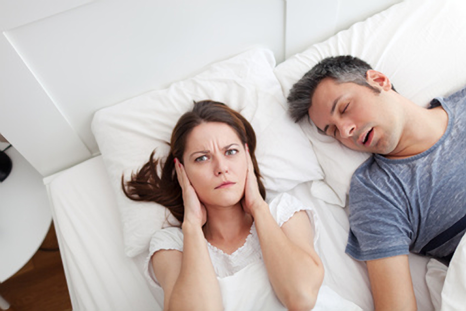 Loud_snoring_couple.jpg
